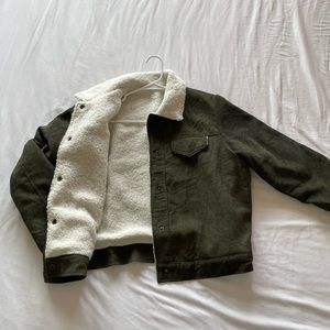 Adorable dark green cropped corduroy fleece lined jacket